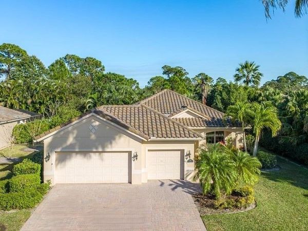 7685 Fieldstone Ranch Square, Vero Beach, FL 32967