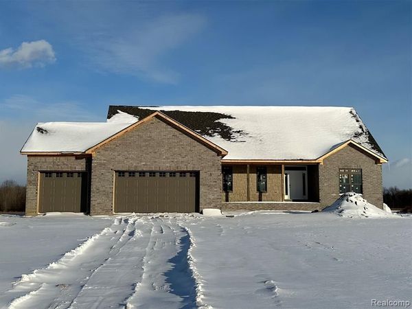 3815 Howland Road, Almont Twp, MI 48003