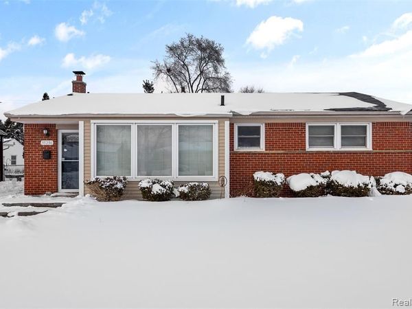 35236 Leon Street, Livonia, MI 48150
