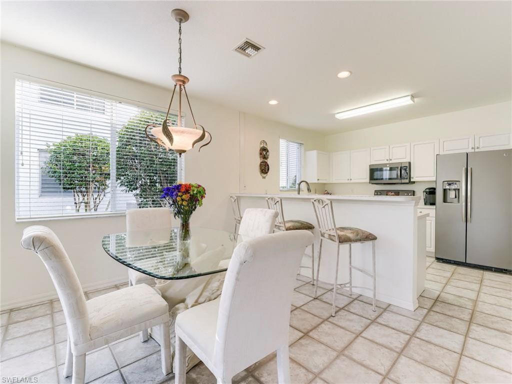 8461 Southbridge Dr, Unit 4, Estero, FL 33967 Photo