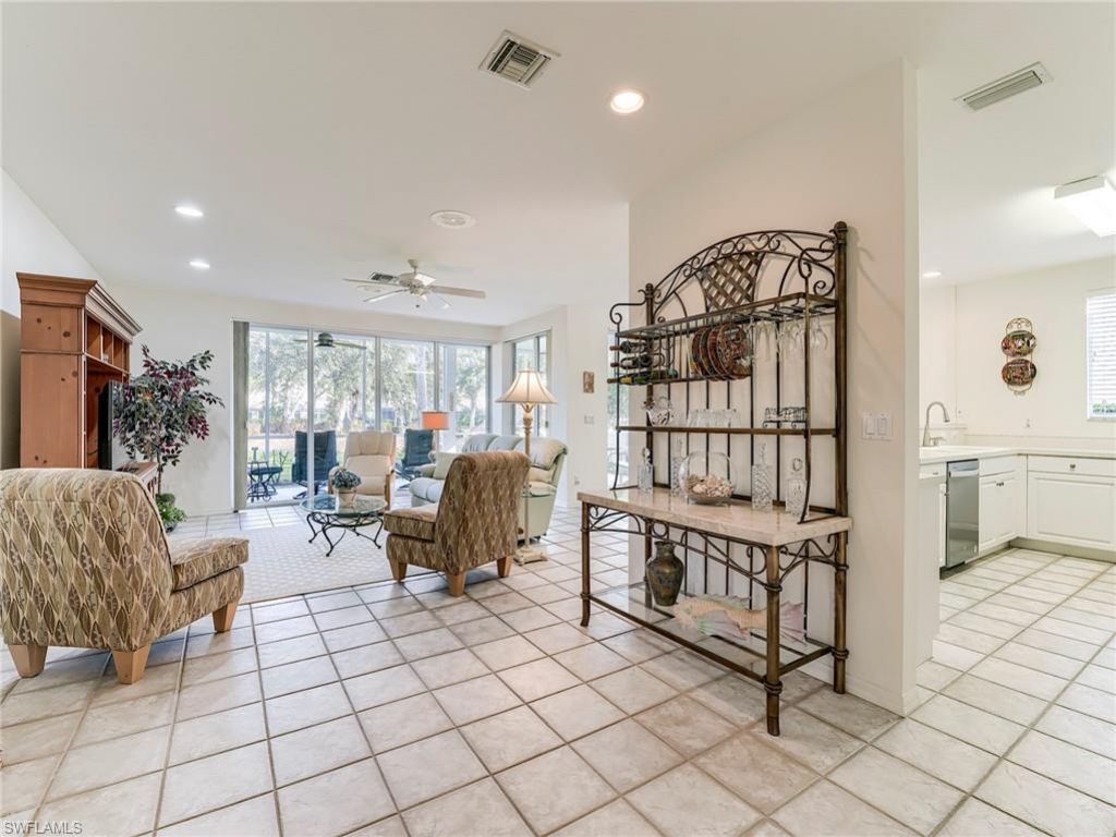 8461 Southbridge Dr, Unit 4, Estero, FL 33967 Photo