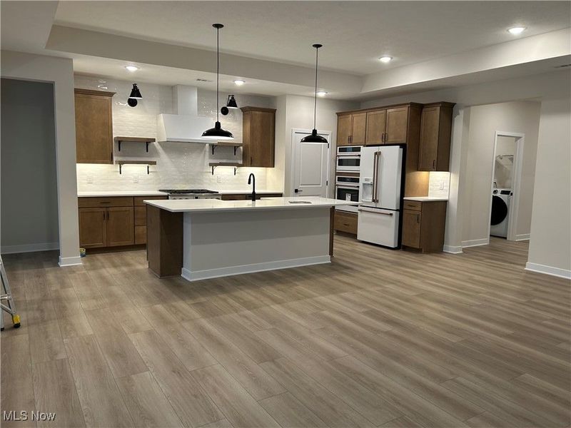 2158 Myla Way, Amherst, OH 44001 Photo 4