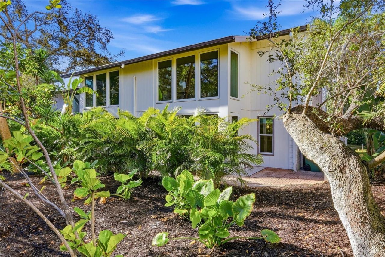 1201 E Peppertree Drive, Unit 234, Sarasota, FL 34242 Photo