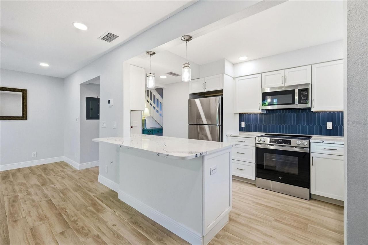 1201 E Peppertree Drive, Unit 234, Sarasota, FL 34242 Photo