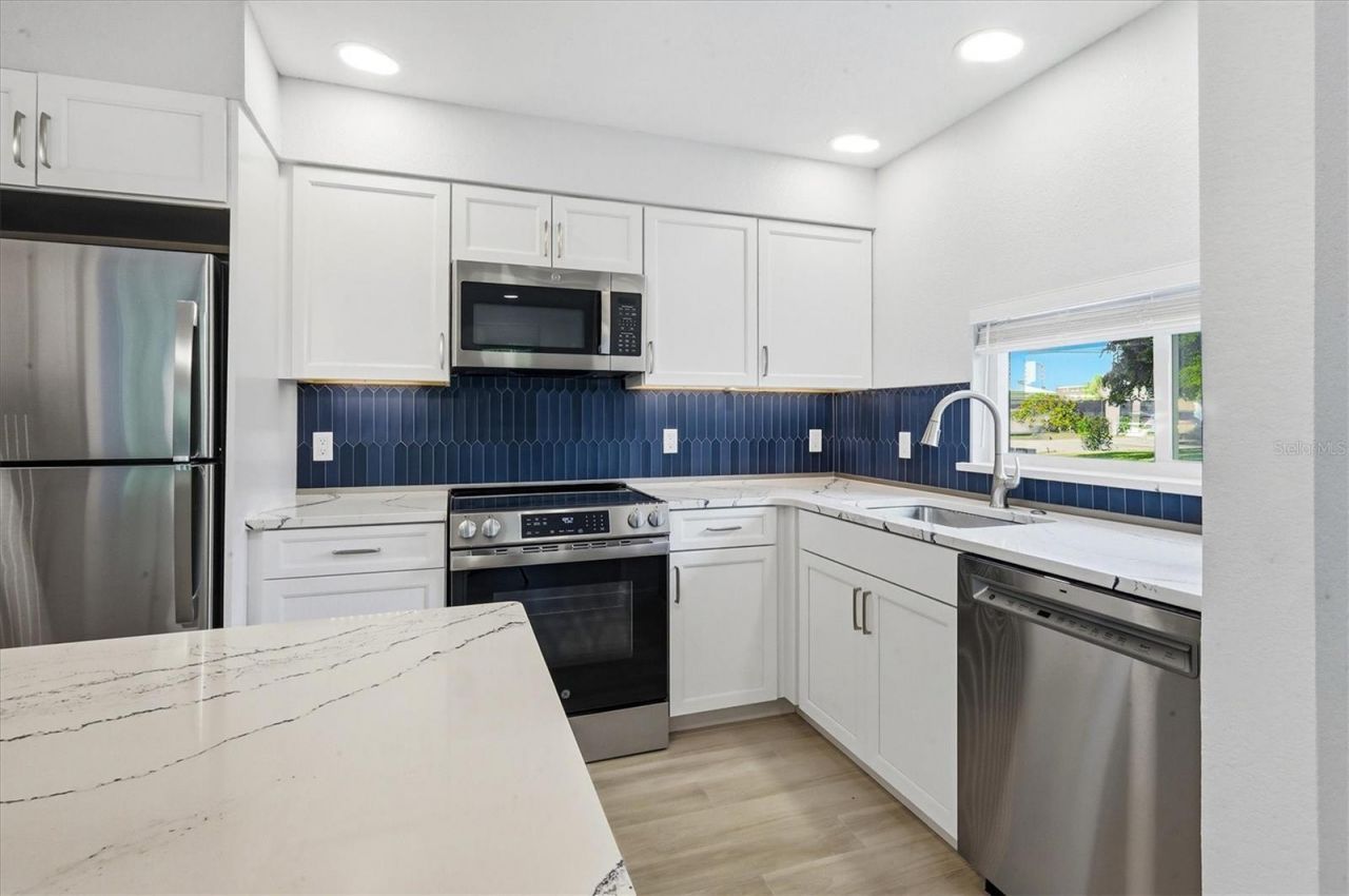 1201 E Peppertree Drive, Unit 234, Sarasota, FL 34242 Photo