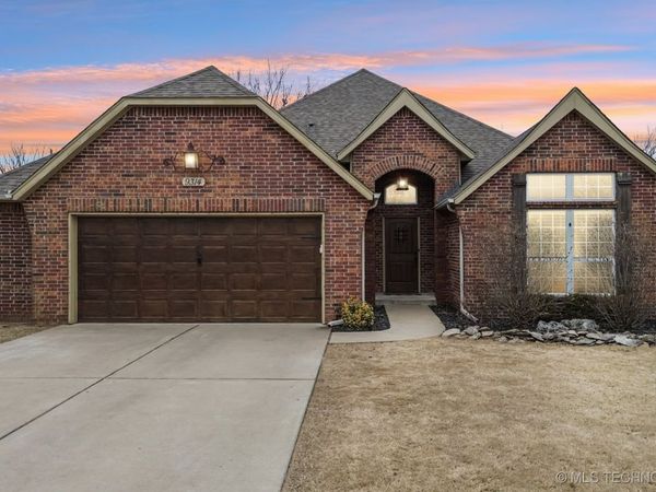 9314 N 93rd East Avenue, Owasso, OK 74055