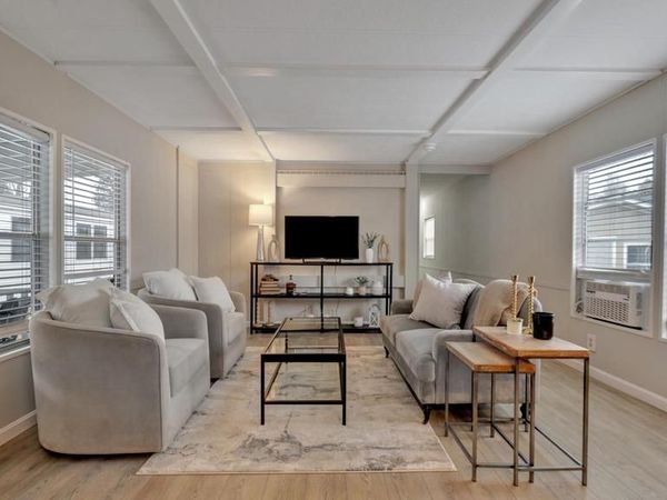 276 5TH, LOTHIAN, MD 20711