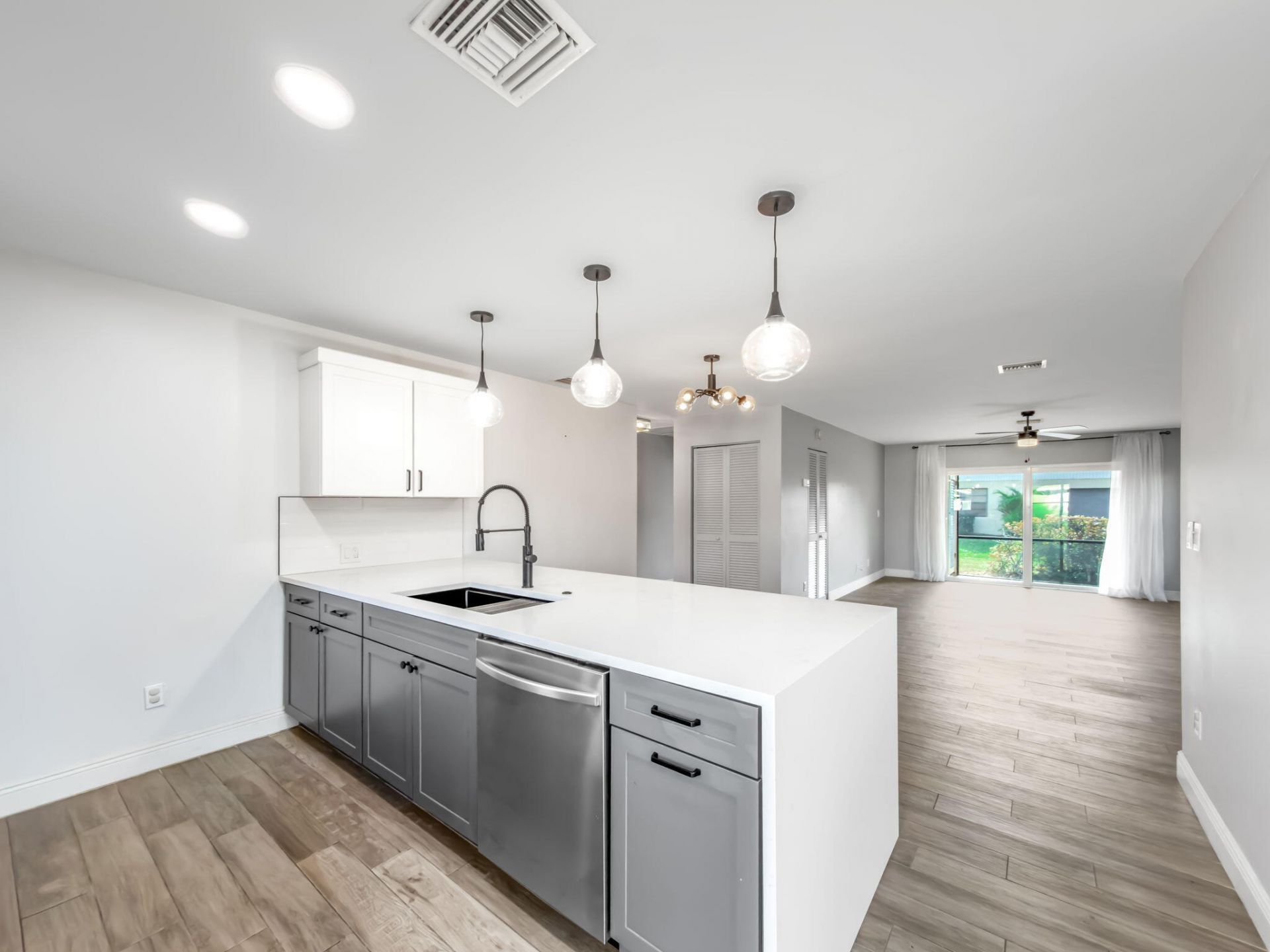 226 SE 1st Circle, Boynton Beach, FL 33435 Photo