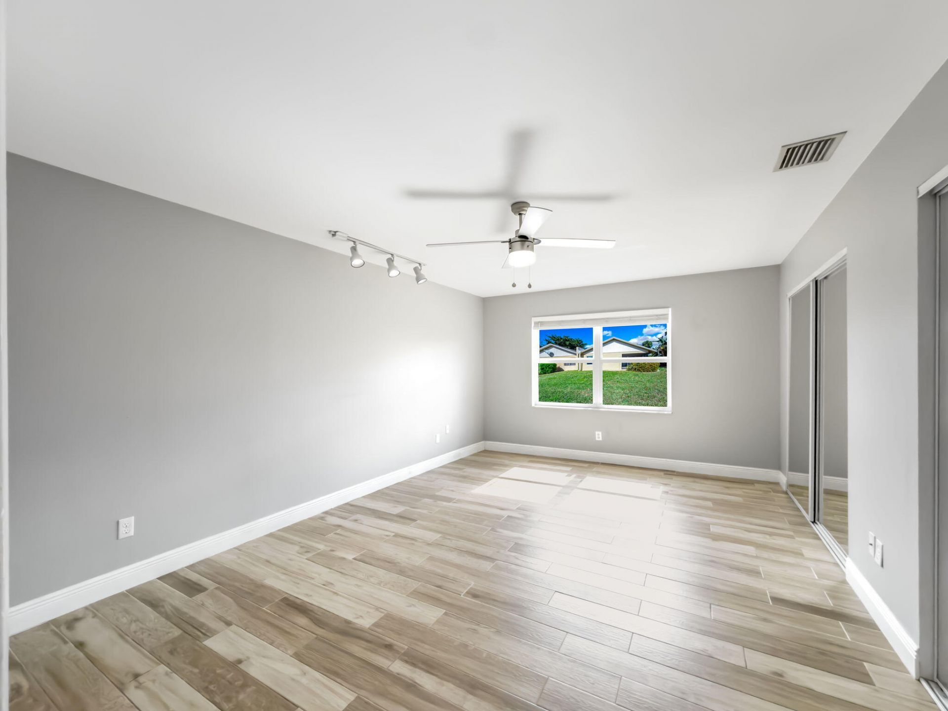 226 SE 1st Circle, Boynton Beach, FL 33435 Photo