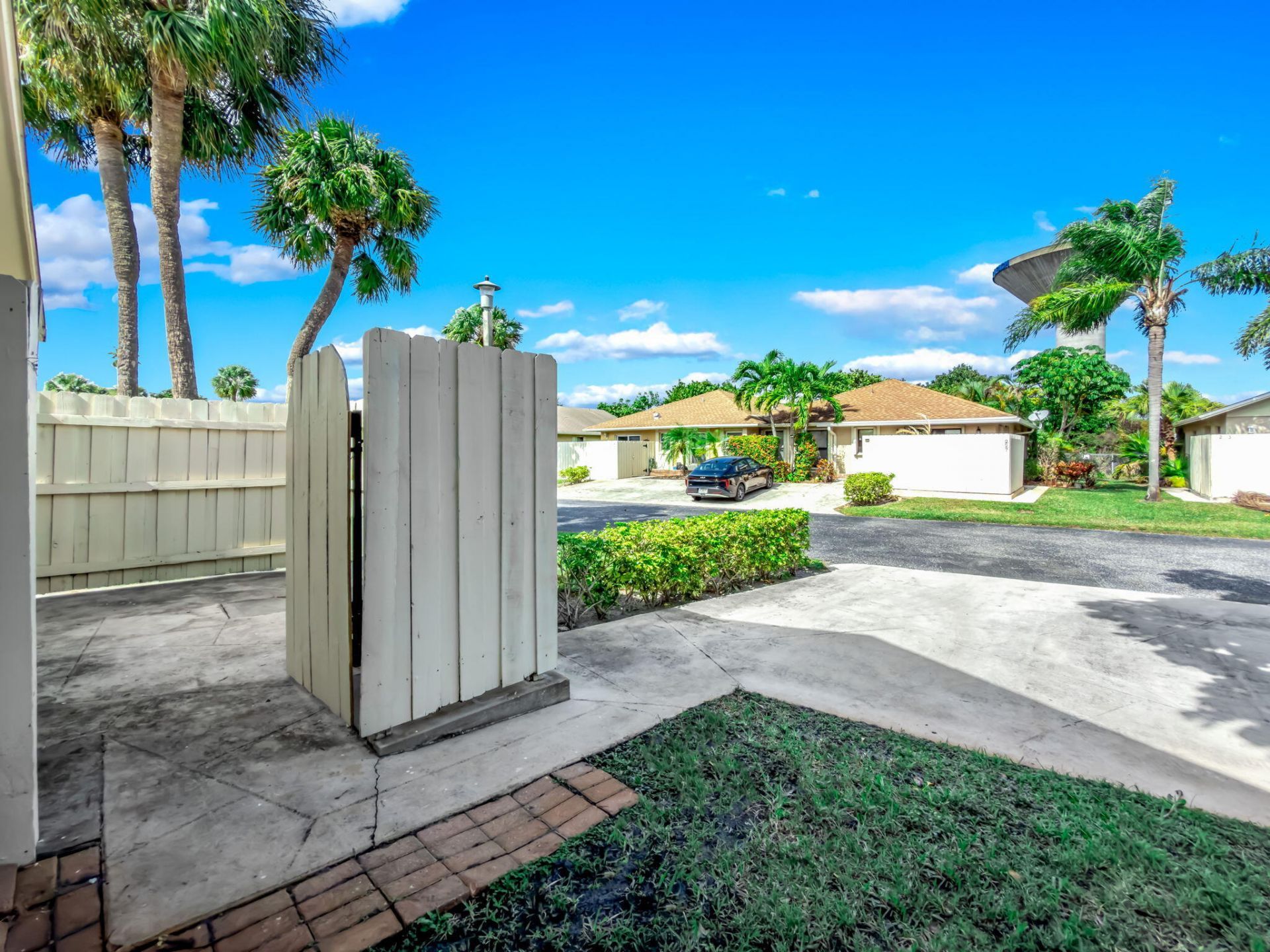 226 SE 1st Circle, Boynton Beach, FL 33435 Photo