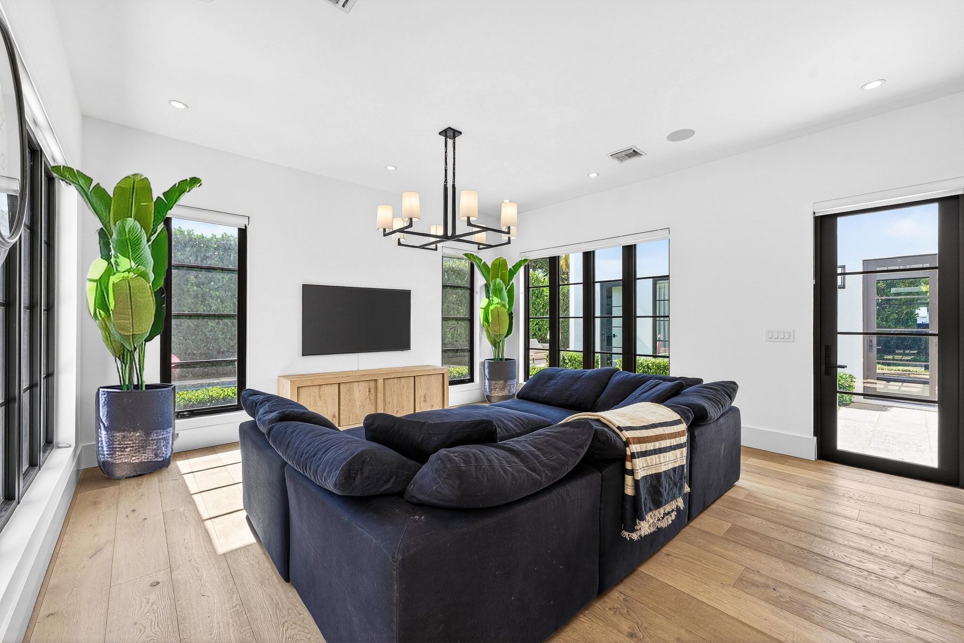 3218 S Olive Avenue, West Palm Beach, FL 33405 Photo