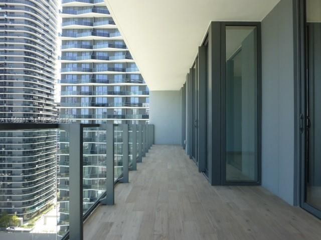 88 SW 7th St, Unit 2203, Miami, FL 33130 Photo