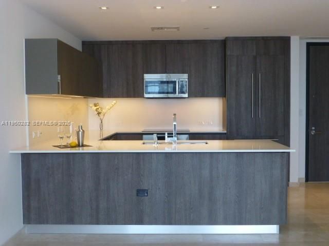 88 SW 7th St, Unit 2203, Miami, FL 33130 Photo