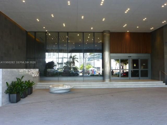 88 SW 7th St, Unit 2203, Miami, FL 33130 Photo