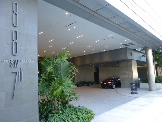88 SW 7th St, Unit 2203, Miami, FL 33130 Photo