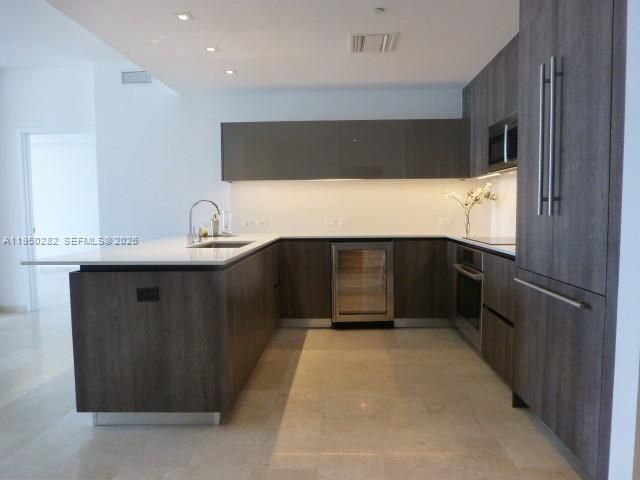 88 SW 7th St, Unit 2203, Miami, FL 33130 Photo