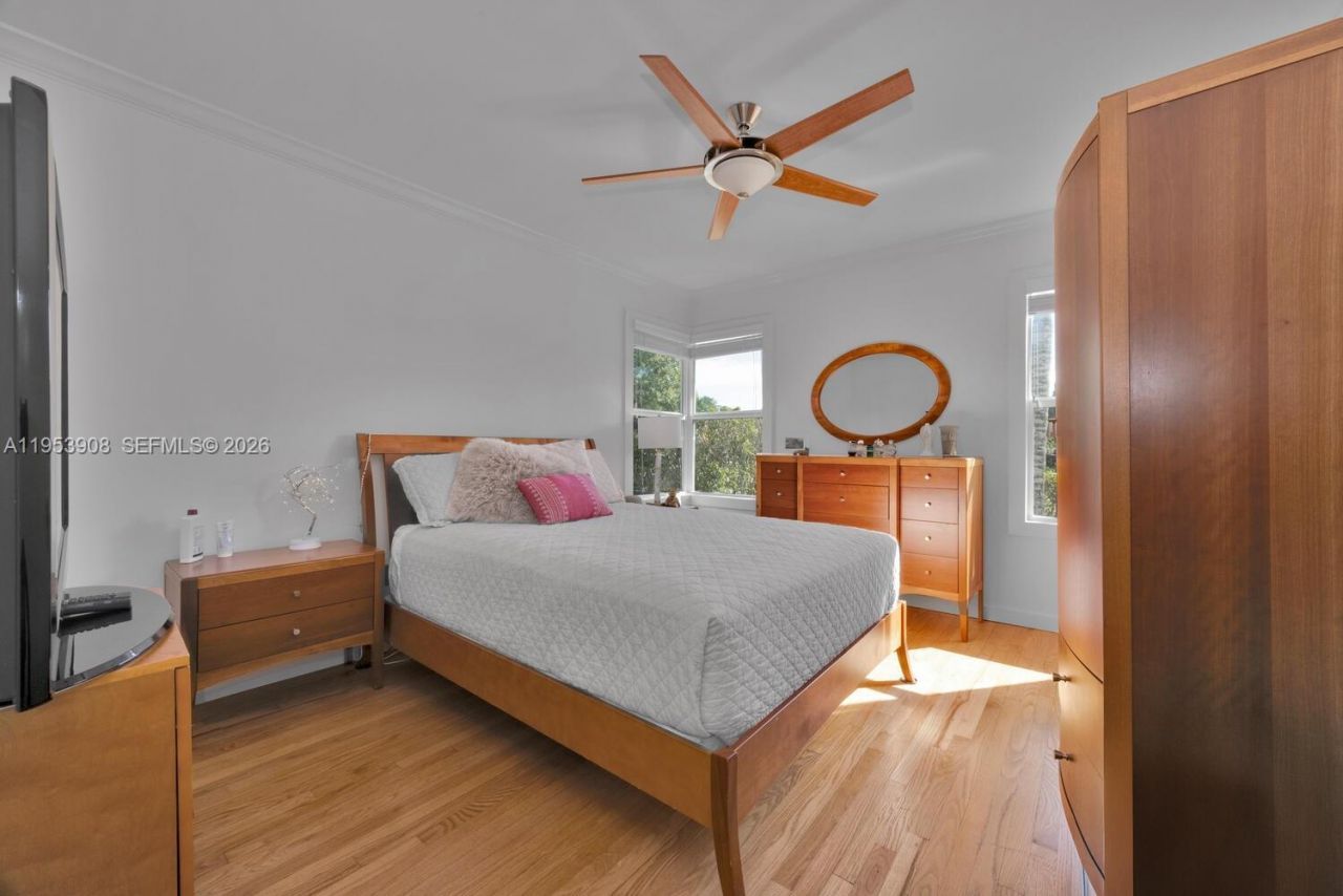 2431 SW 22nd Ter, Miami, FL 33145 Photo