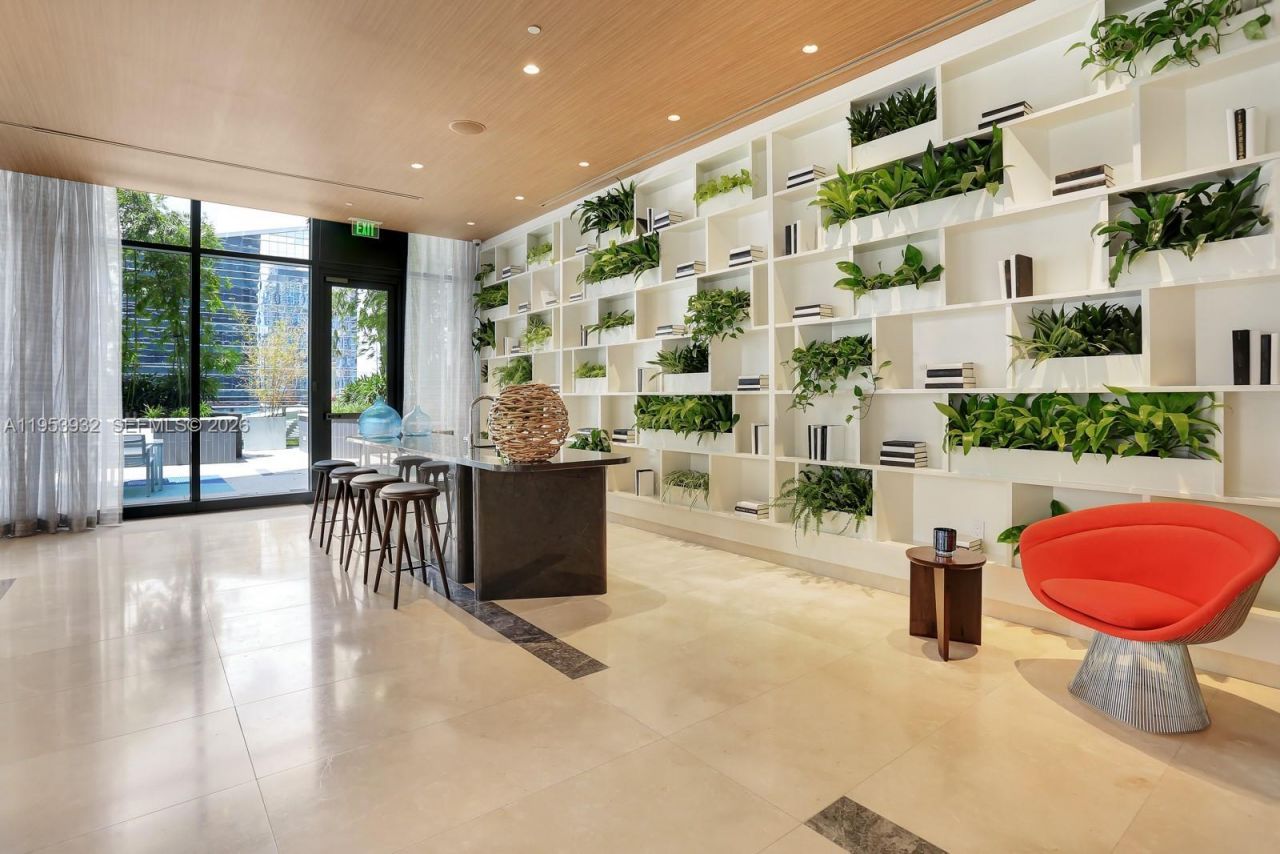 45 SW 9th St , Unit 1806, Miami, FL 33130 Photo