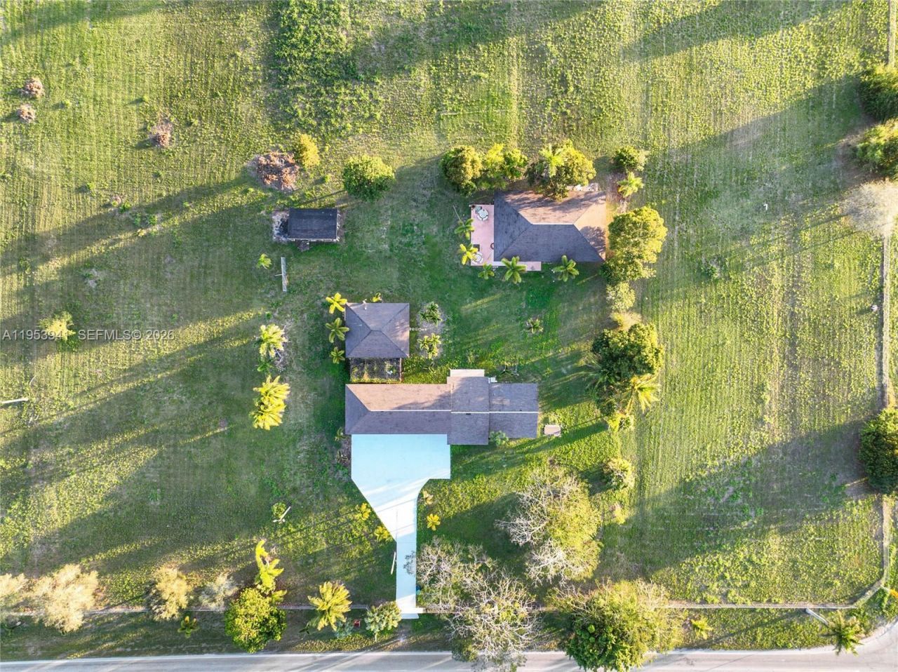 20000 SW 216th St , Miami, FL 33170 Photo