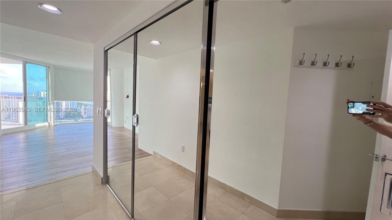 16400 Collins Ave, Unit 2143, Sunny Isles Beach, FL 33160 Photo
