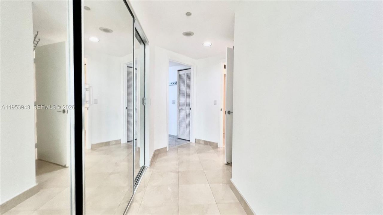 16400 Collins Ave, Unit 2143, Sunny Isles Beach, FL 33160 Photo