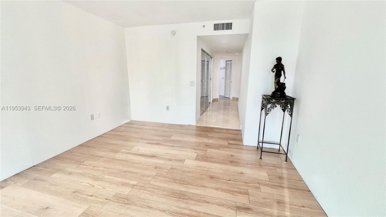 16400 Collins Ave, Unit 2143, Sunny Isles Beach, FL 33160 Photo