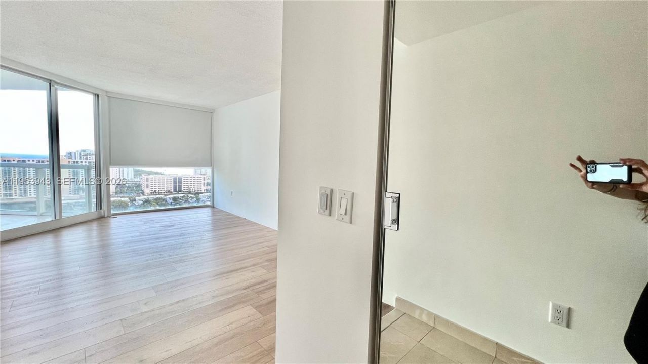 16400 Collins Ave, Unit 2143, Sunny Isles Beach, FL 33160 Photo