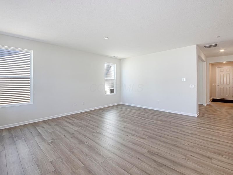 1843 Melanzana Drive, Unit Lot 225, Hilliard, OH 43026 Photo 10