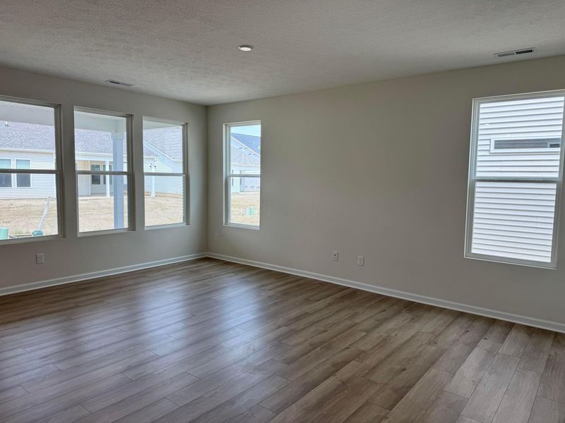 1843 Melanzana Drive, Unit Lot 225, Hilliard, OH 43026 Photo 8