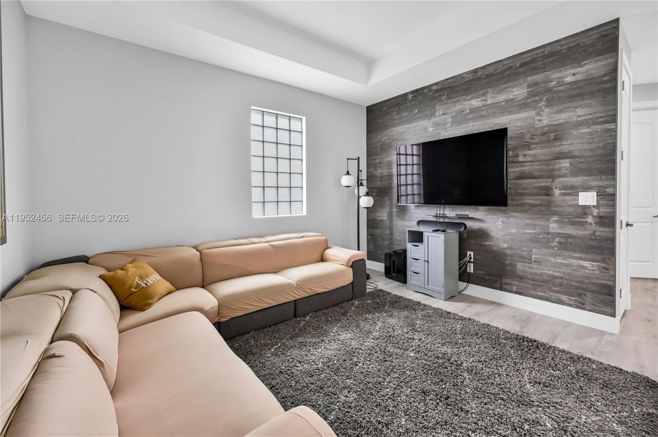 8645 NW 39th Ct , Coral Springs, FL 33065 Photo