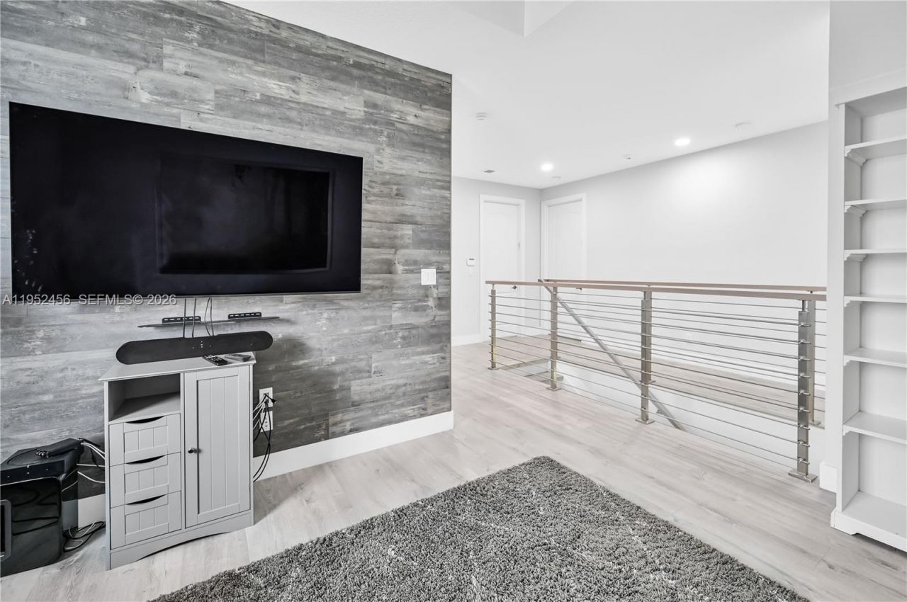 8645 NW 39th Ct , Coral Springs, FL 33065 Photo