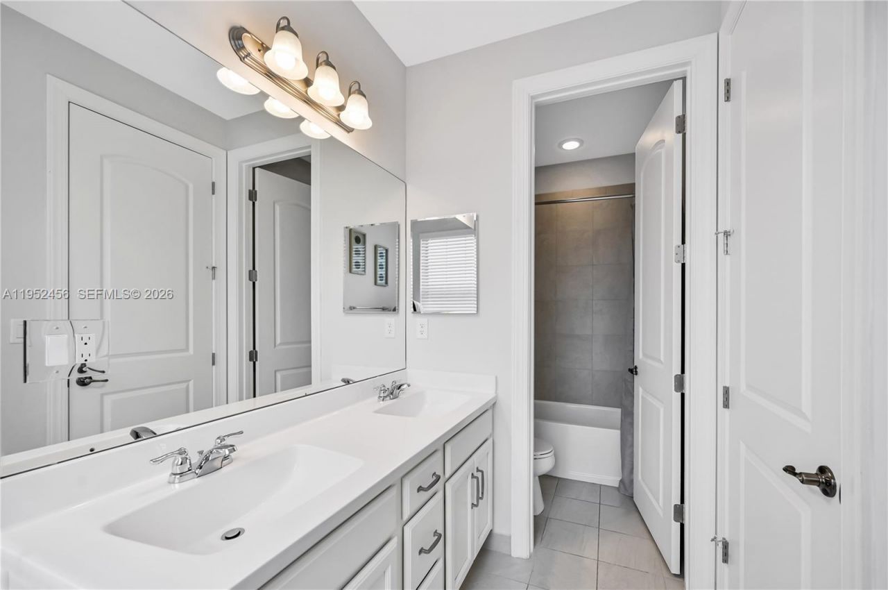 8645 NW 39th Ct , Coral Springs, FL 33065 Photo