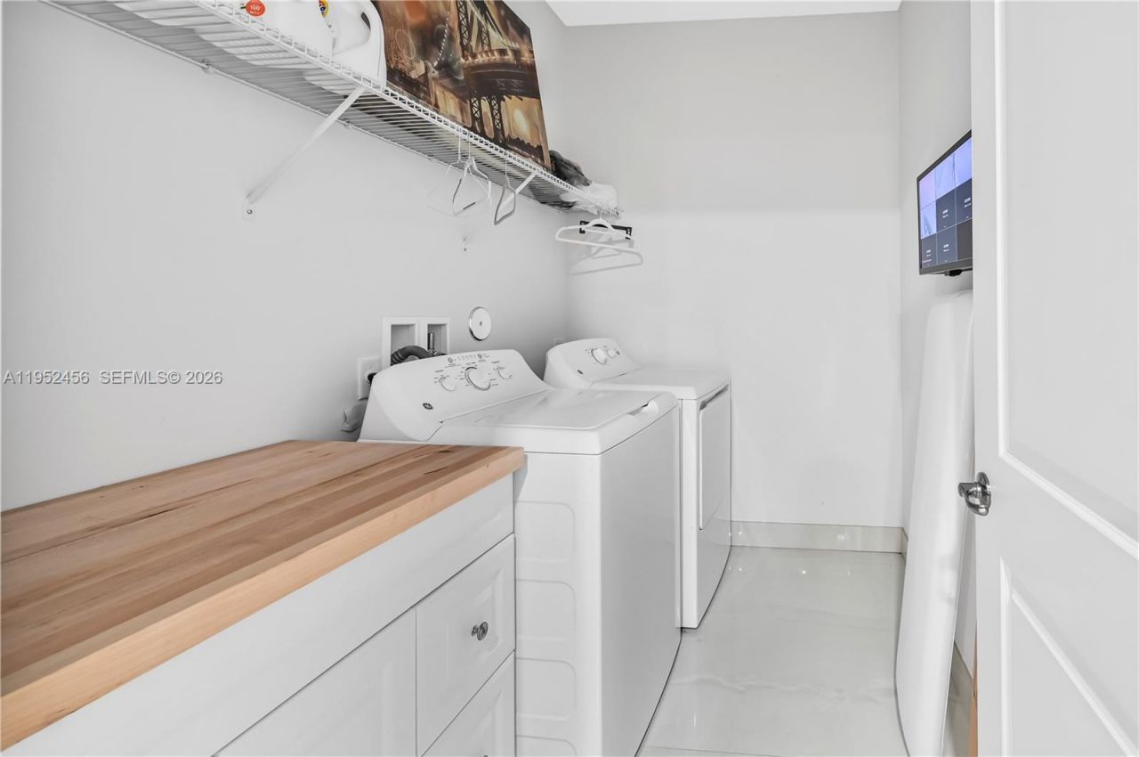 8645 NW 39th Ct , Coral Springs, FL 33065 Photo