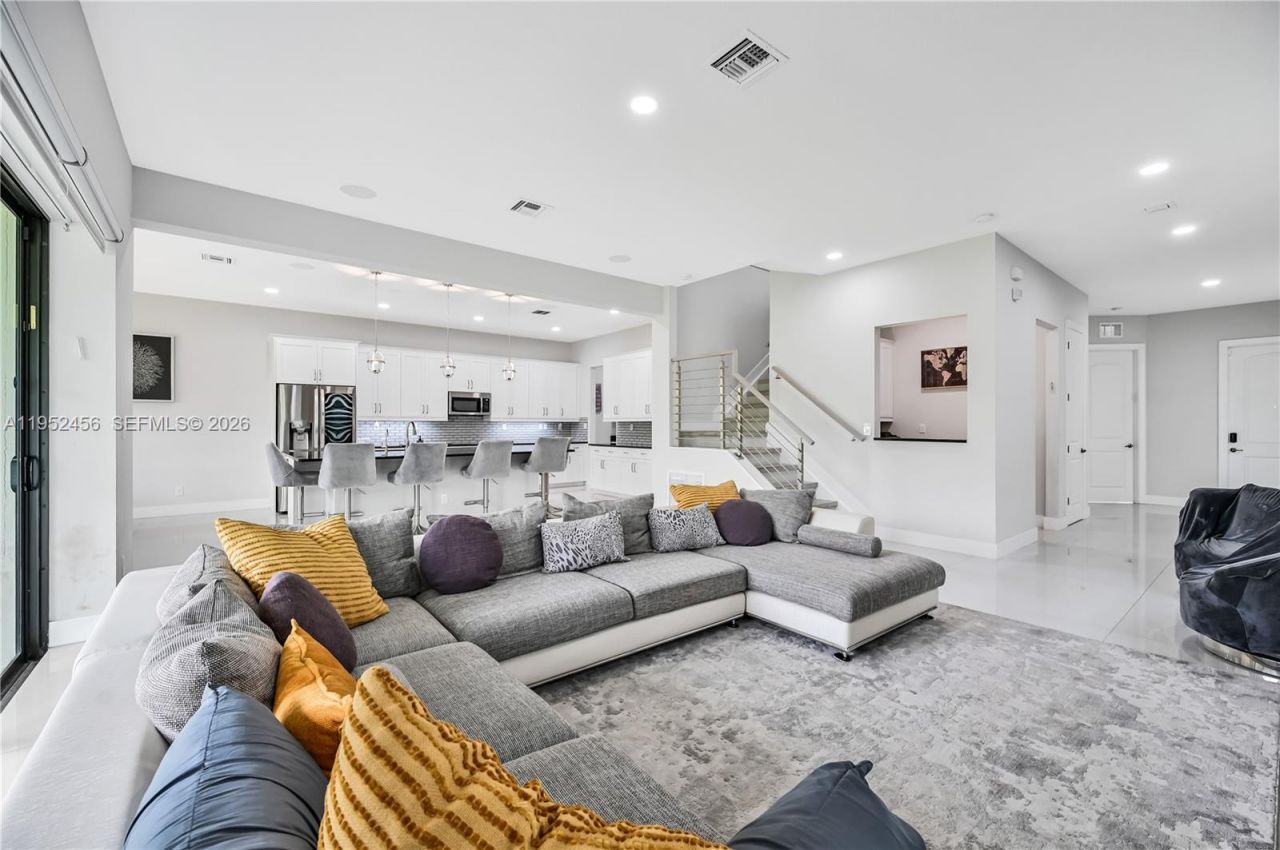 8645 NW 39th Ct , Coral Springs, FL 33065 Photo