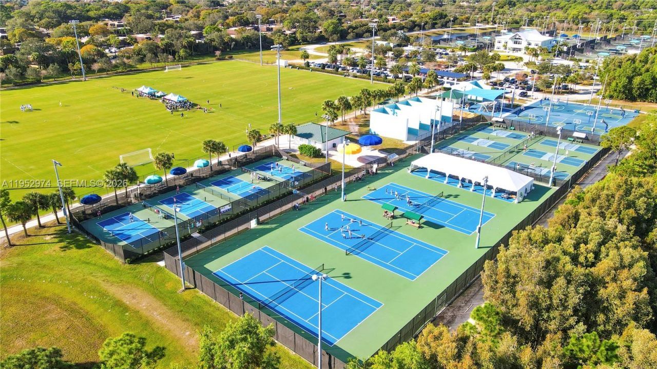 193 Bent Tree Dr, Palm Beach Gardens, FL 33418 Photo