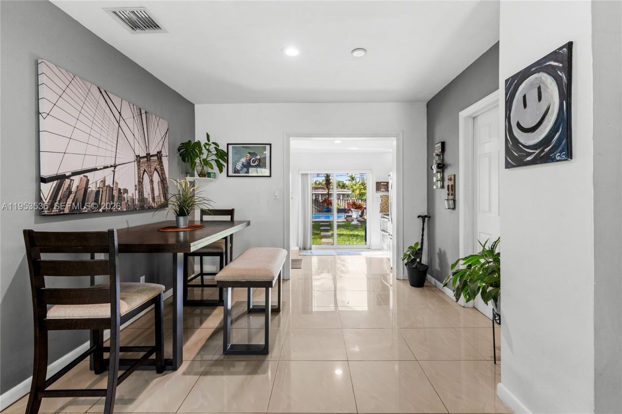 14950 S Biscayne River Dr, Miami, FL 33168 Photo