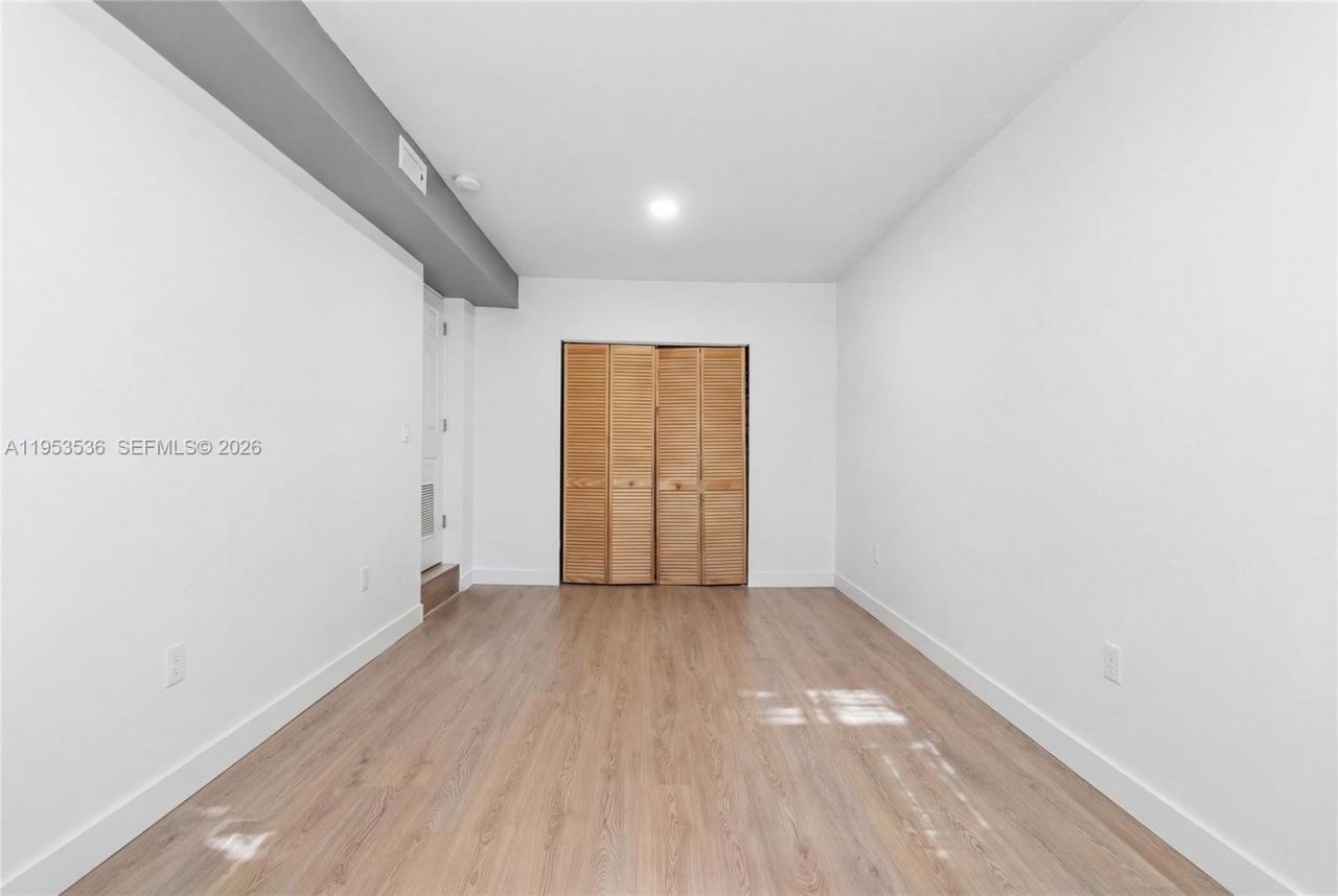 14950 S Biscayne River Dr, Miami, FL 33168 Photo