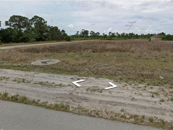 1251 Garibaldi , Lehigh Acres, FL 33974