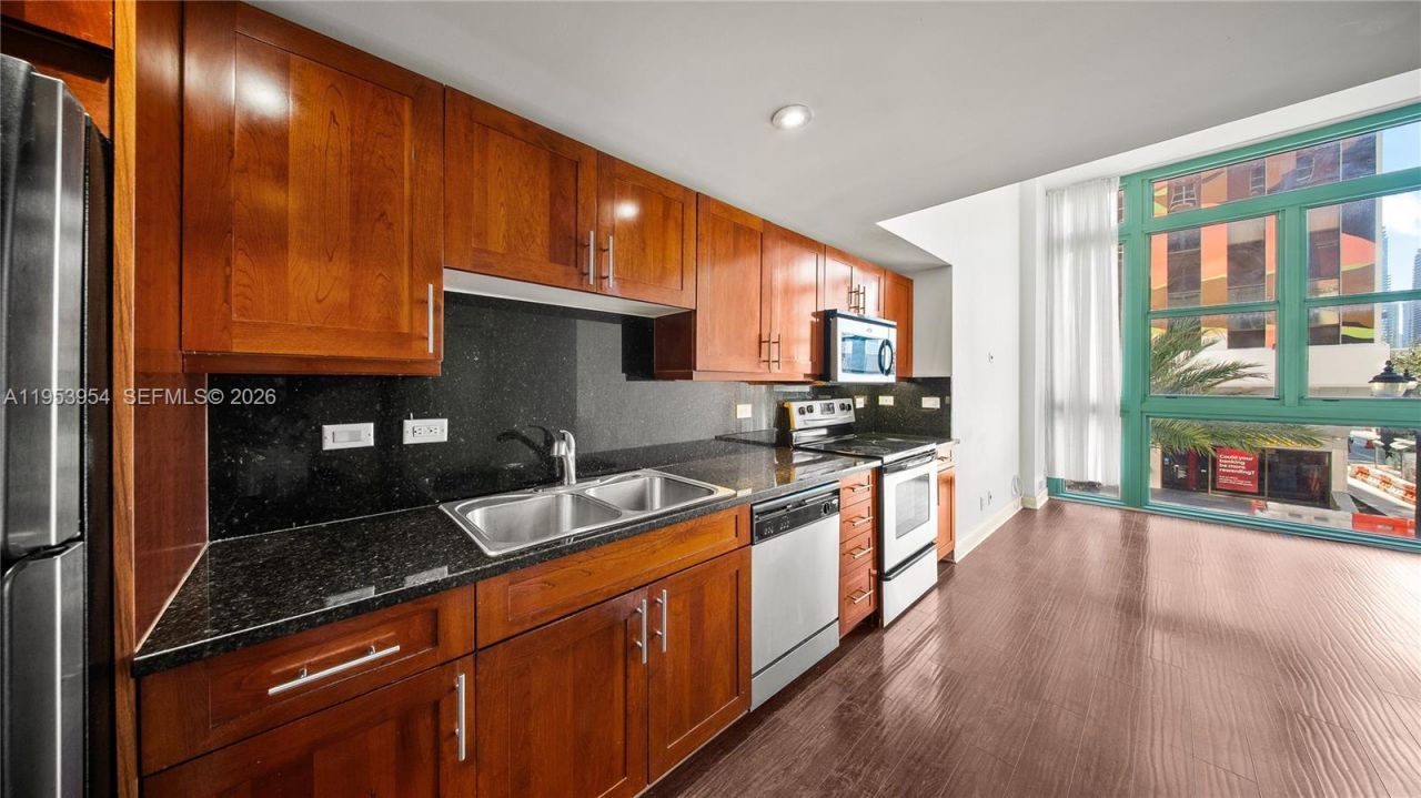 111 E Flagler St, Unit 204, Miami, FL 33131 Photo
