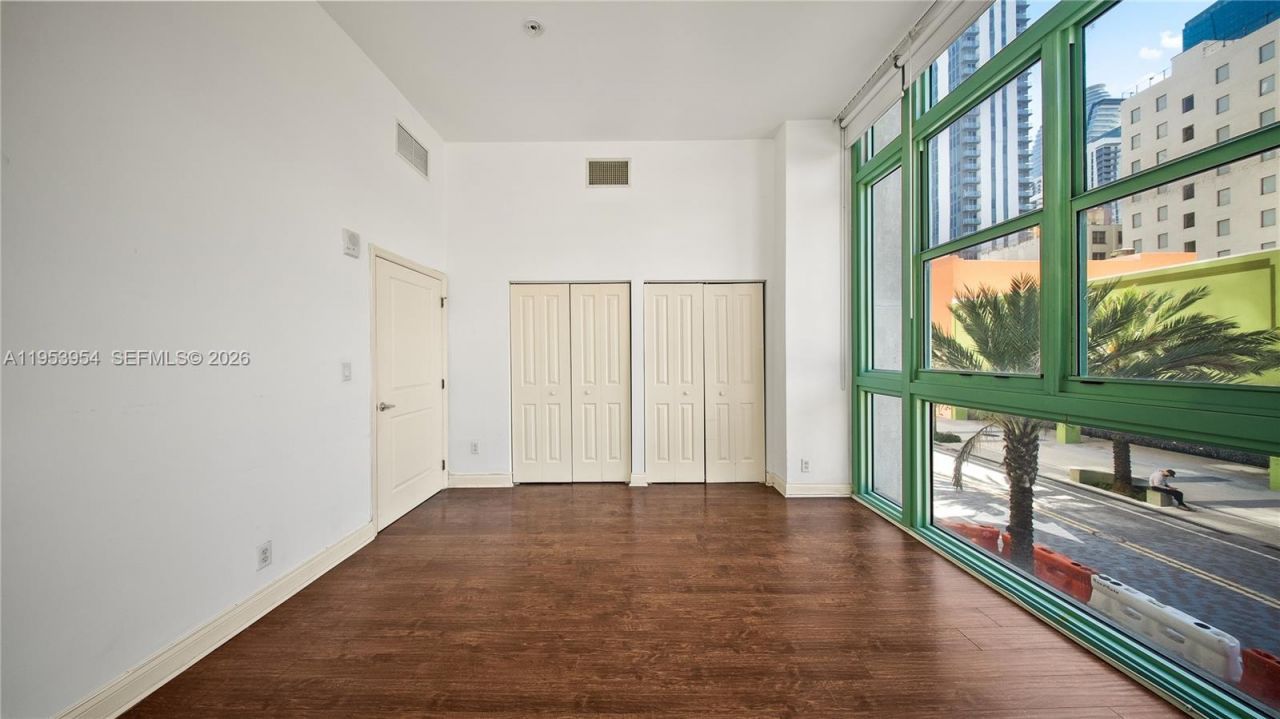 111 E Flagler St, Unit 204, Miami, FL 33131 Photo