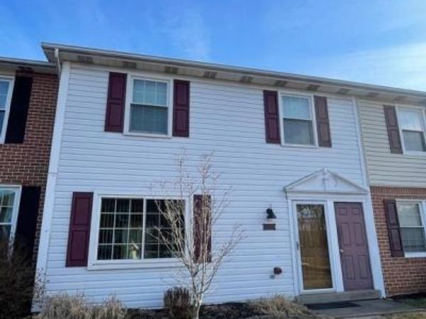 5400 B OXFORD DRIVE, MECHANICSBURG, PA 17055