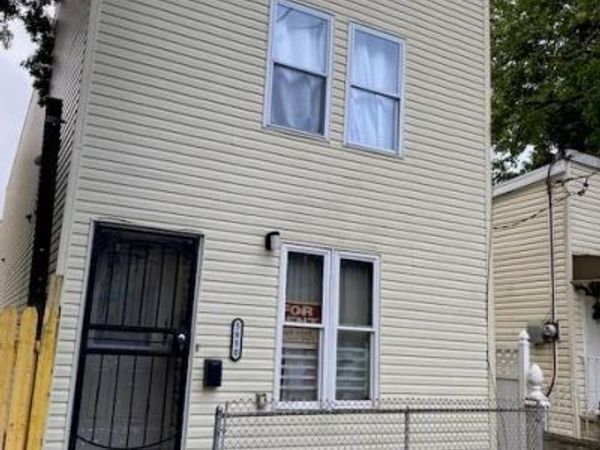 58-50 Saint Felix Ave Avenue, Unit 2nd Fl, Glendale, NY 11385