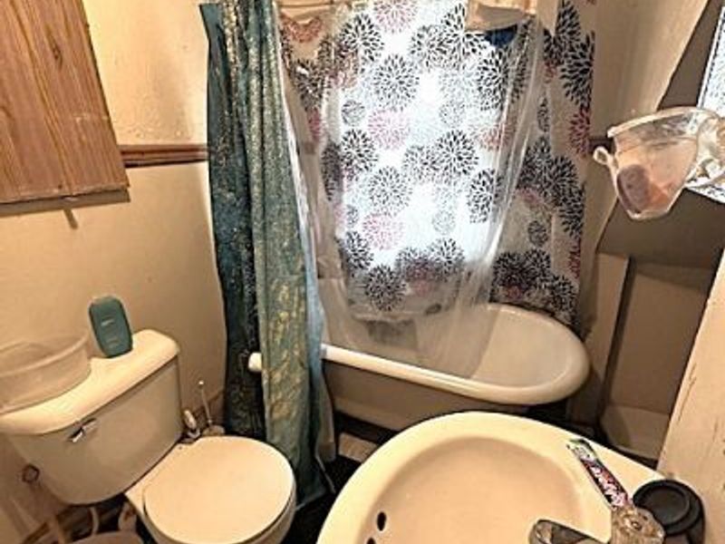 703 N Collett Street, Lima, OH 45805 Photo 5