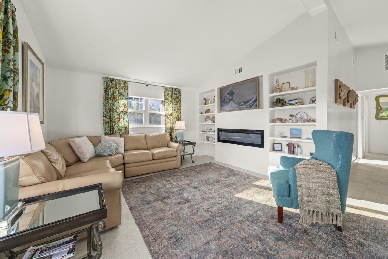 3009 Singing Wind Drive, Sanibel, FL 33957 Photo