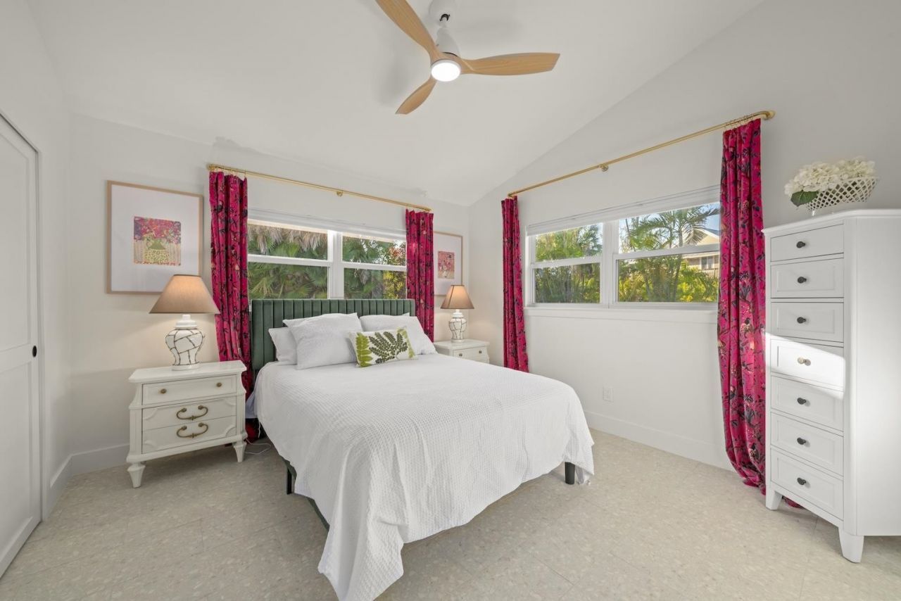 3009 Singing Wind Drive, Sanibel, FL 33957 Photo