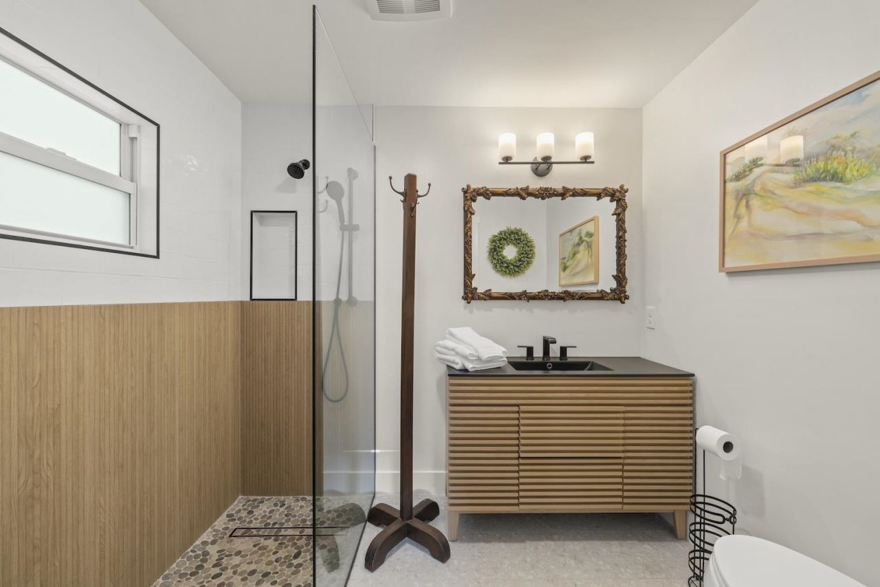 3009 Singing Wind Drive, Sanibel, FL 33957 Photo