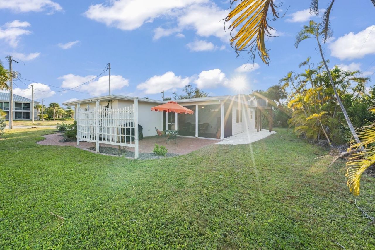 3009 Singing Wind Drive, Sanibel, FL 33957 Photo