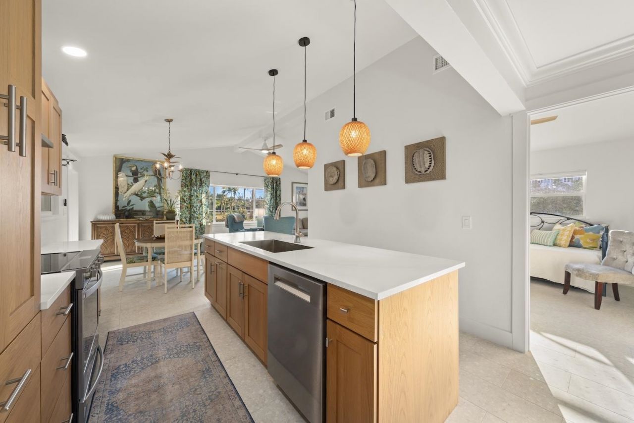 3009 Singing Wind Drive, Sanibel, FL 33957 Photo