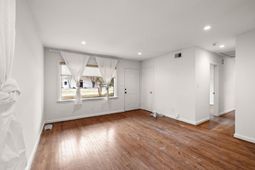 713 Magnolia Road photo 4