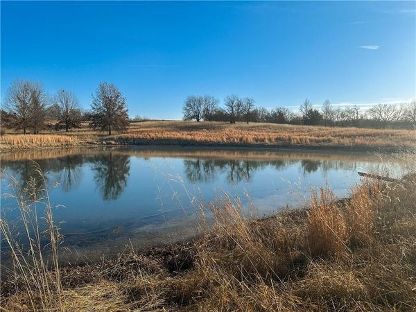 Rockingham Road, Hardin, MO 64668